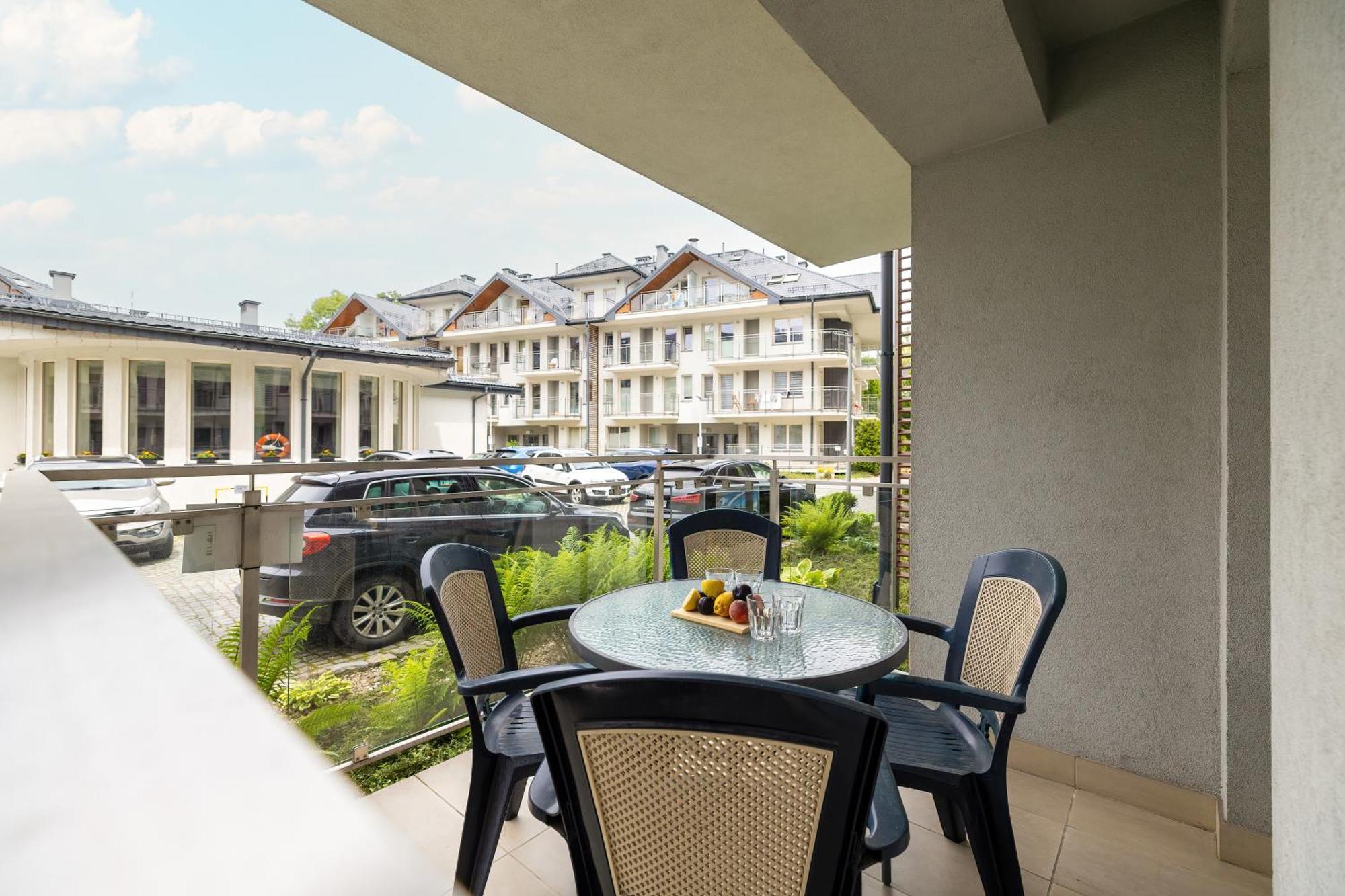 Przestronne Apartamenty W Zakopanem Z Trzema Sypialniami I Parkingiem By Noclegi Renters Экстерьер фото